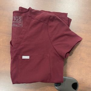 Figs scrub top one pocket